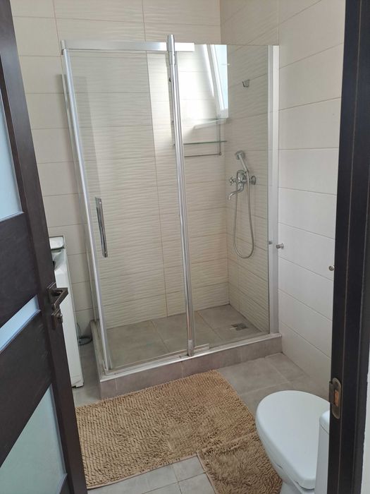 Подобово. Затишний будинок у центрі