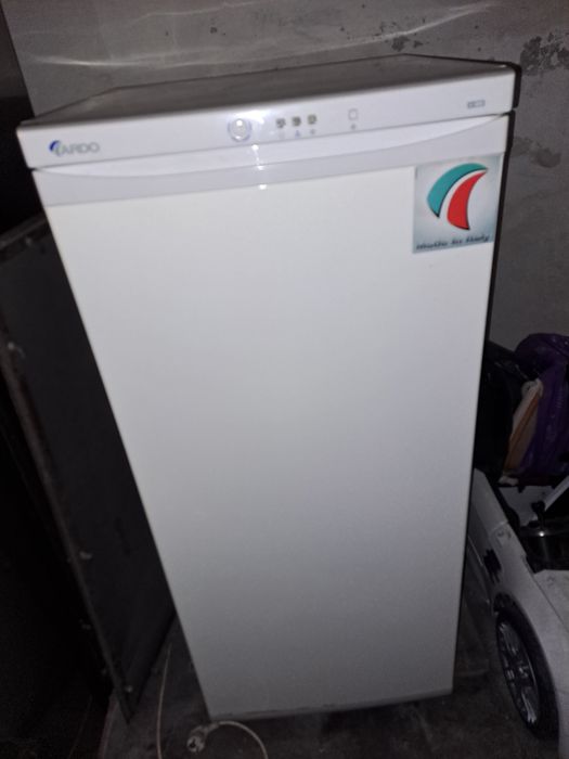 Oddam uszkodzoną  zamrażarkę