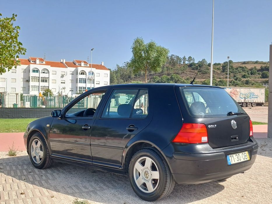 Oportunidade VW Golf 1.4 gasolina em excelente estado