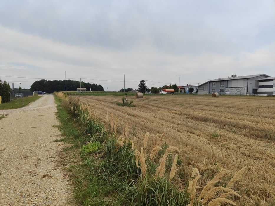 * Działka Kleszczów Żory 1000 m²  2.5 km od centrum