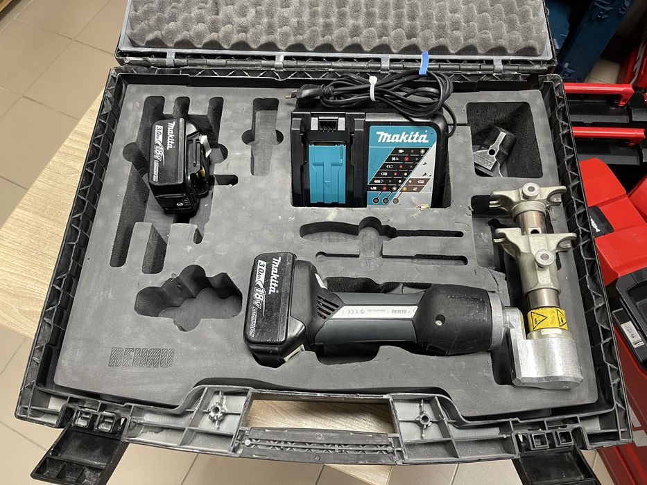 Rehau Rautool A-light 2 / гідравлічний прес для натяжної гільзи