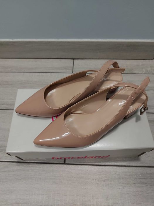 Buty r.36 na delikatnym obcasie