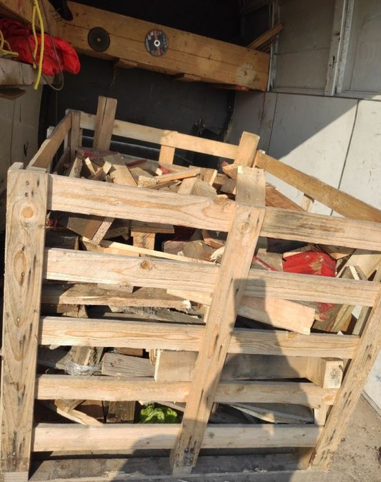 Drzewo do pieca rozpałkowe opał deski połamane palety