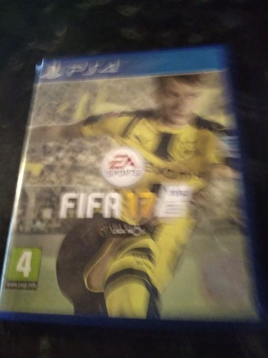 Jogo fifa 17 para ps4.
