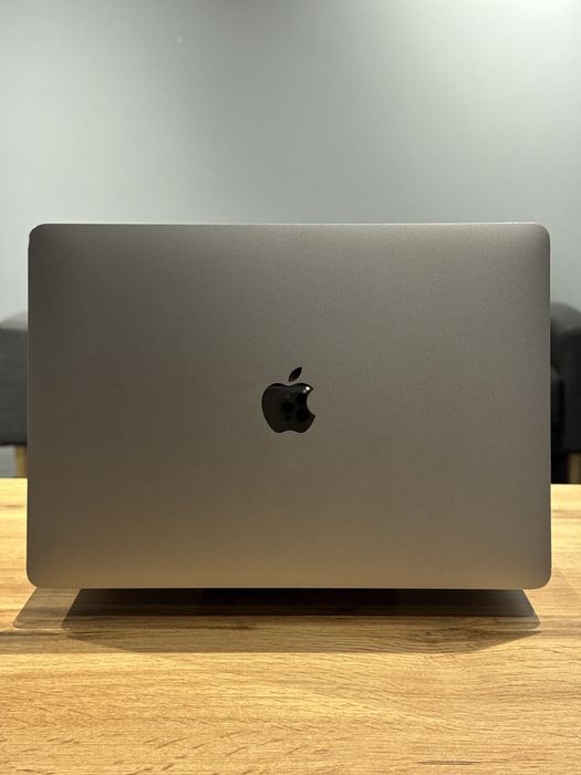 MacBook Air 13 2020 m1 16/256gb !! Гарантія від магазину !!