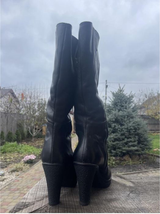 Жіночі зимові чоботи