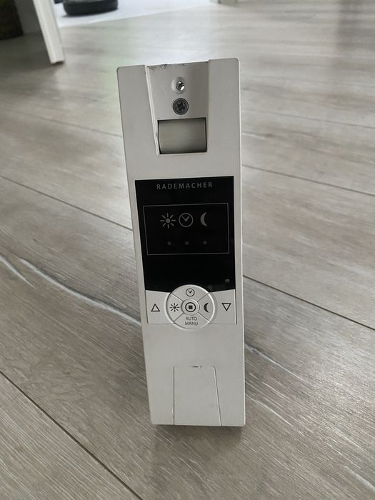 Elektryczny zwijacz do rolet Rademacher