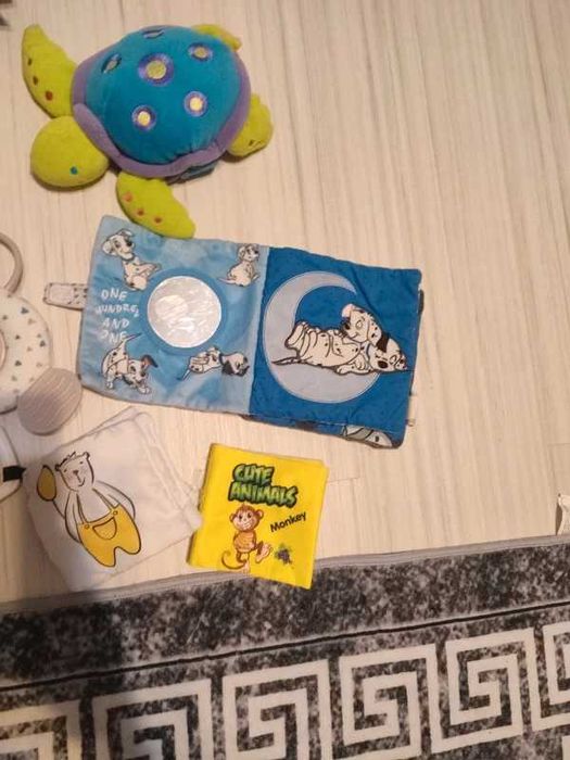 zestaw zabawek dla malucha całość 20 zł
