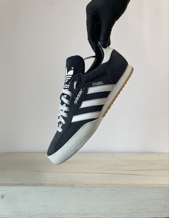Чоловічі кросівки Adidas Samba 43,5