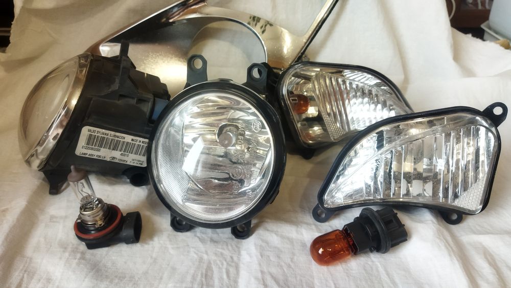 Продам туманки, поворотники Тойота Авалон