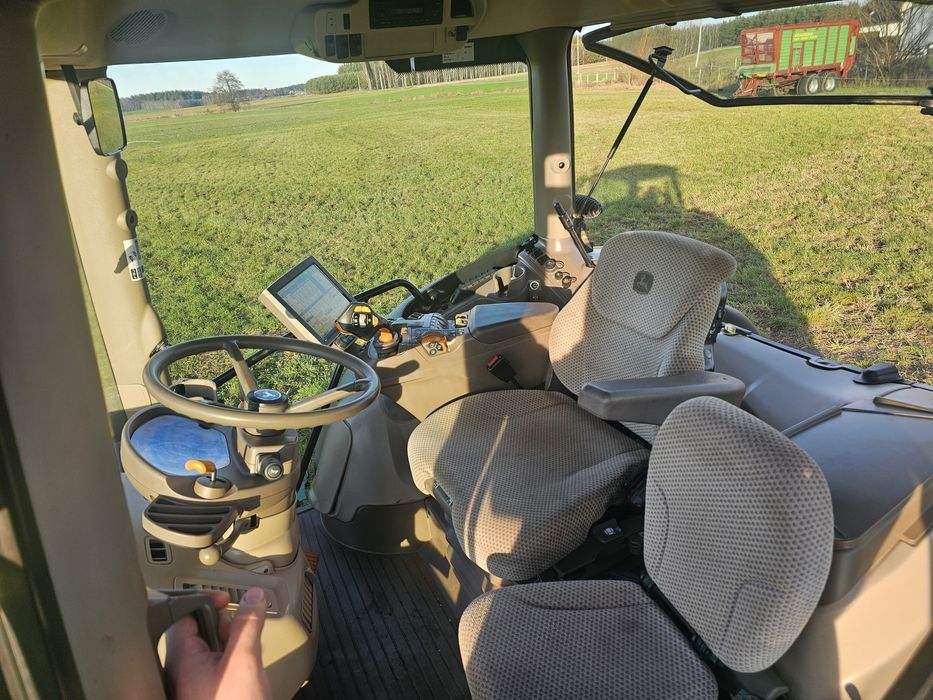 John Deere 6175R, 6195R, 6215R