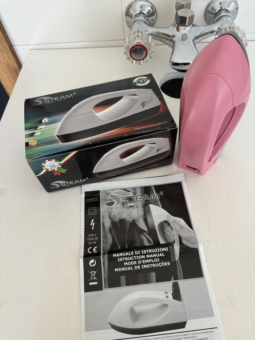 Ferro de engomar a vapor