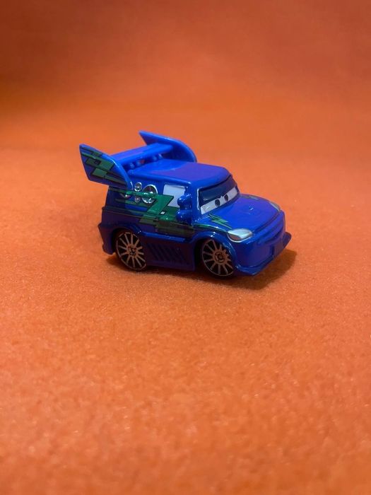 Тачки: Діджей з полум'ям (Cars: Tuners DJ with Flames) Mattel