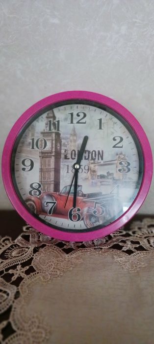 Годинник настін.ЕлектрогрілкаПарасольки