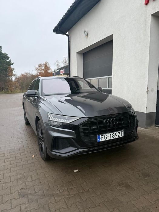 Wynajem Audi Q8 50TDI Sline krótko I długoterminowy