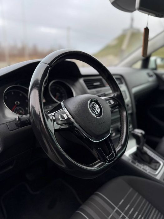 Гольф 7,2015 рік,240 000 пробіг