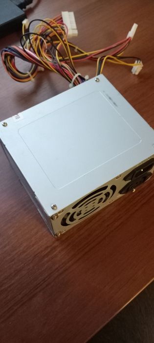 Продам блок живлення