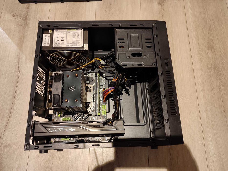 Komputer do gier Xeon 12x3.2 GHz/32GB DDR4/SSD NVME/RX570 Win 10/11