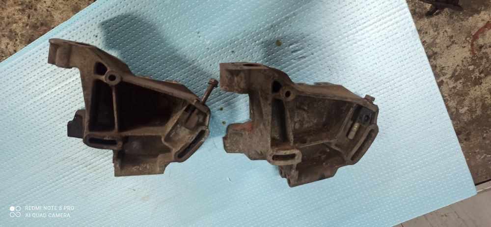 Кронштейни гідропідсилювача на Мерседес 123 2.4d. om616