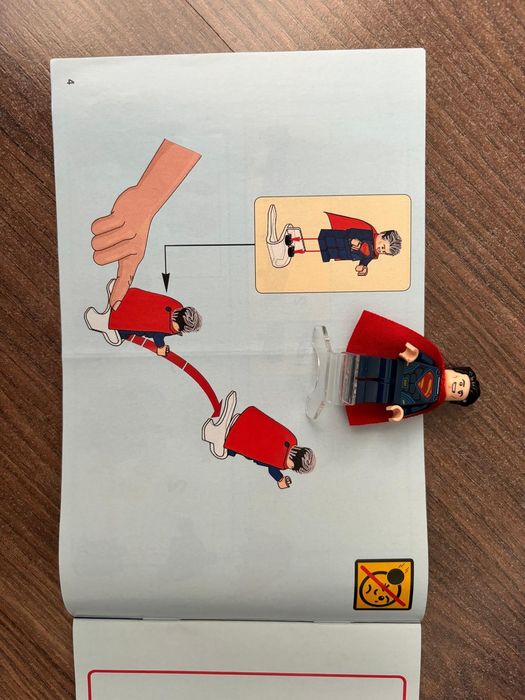 LEGO Super Heroes DC Comics - [inclui 2 figurinas : Batman e Superman]