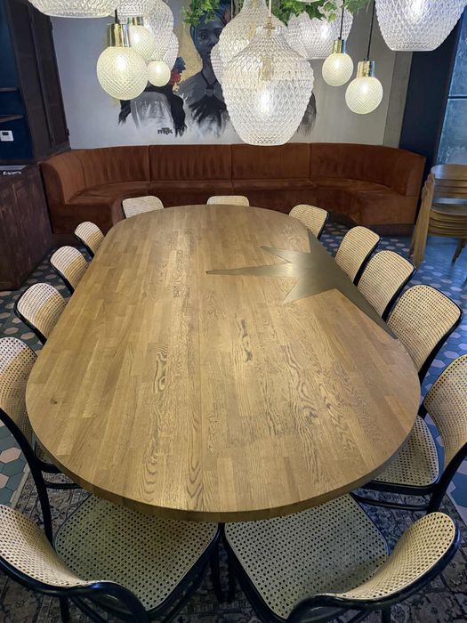 Stół drewniany duży