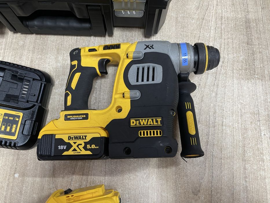 Dewalt DCH273 / безщітковий перфоратор Девольт