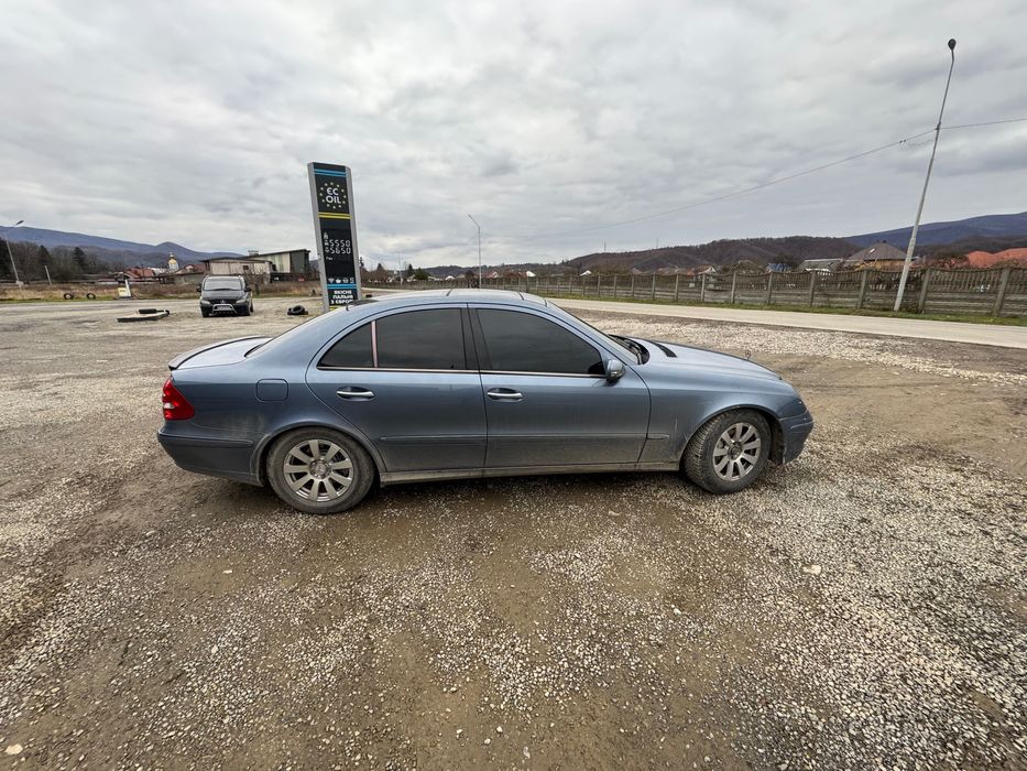 Mersedes w211 Мерседес в 211