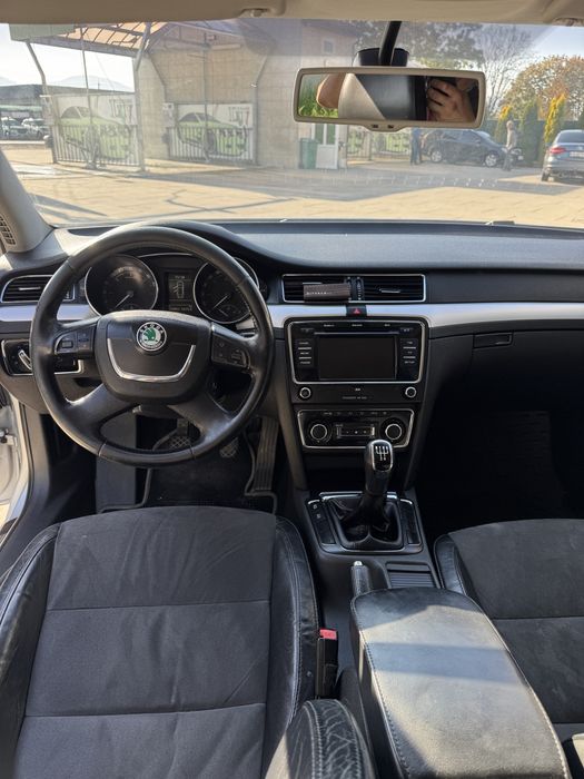 skoda superb 2011