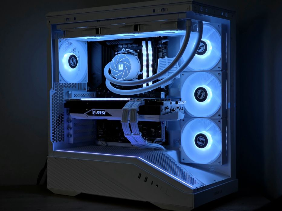 Komputer gamingowy RTX 3070 TI Ryzen 5 32GB 1TB Argb