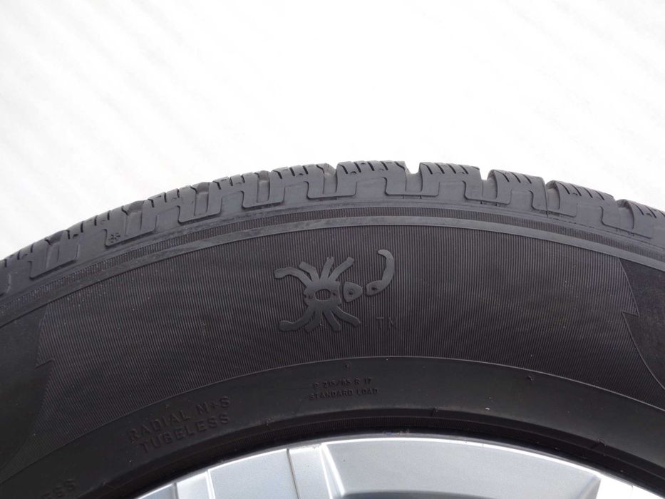 OPONY ZIMOWE 215/65/17 PIRELLI Winter Scorpion 215/65R17 2022r