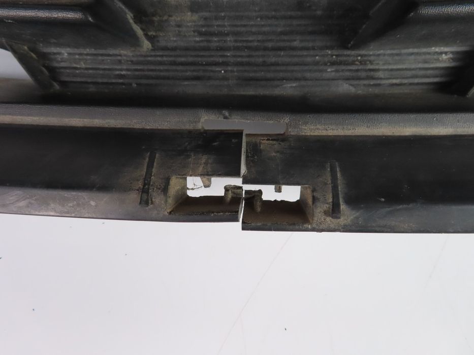 Grelha Frontal Usado / Original Renault Captur Ii (Hf) 623105565R