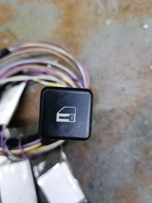 Bmw e36 rarytas przycisk ryglowania zamka USA