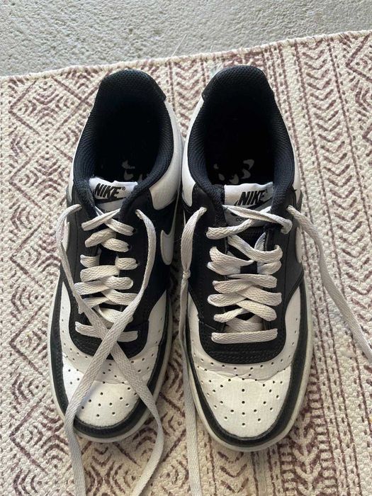 Sapatilhas Nike nº 36,5 – Como novas!