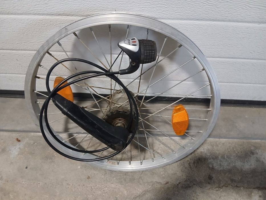 Roda 20"  Cubo Sturmey 3 velocidades