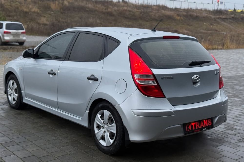 Прокат авто Hyundai i30, Оренда авто Хмельницький