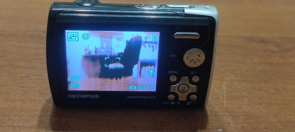 Цифровий фотоапарат Olympus μ 850 SW