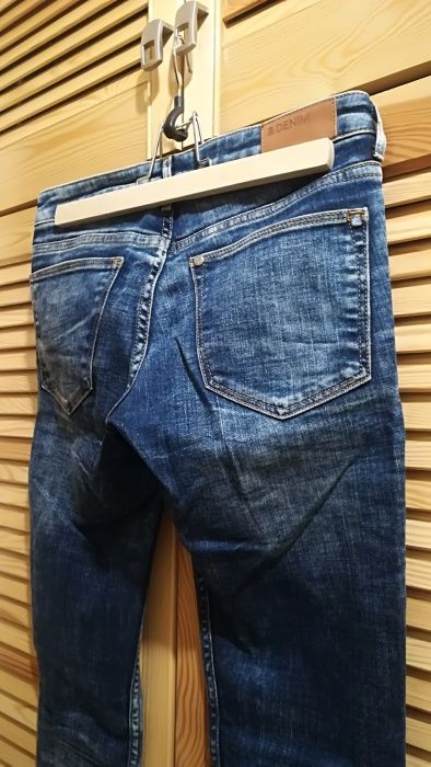 Jeansy z H&M (nowe bez metki)