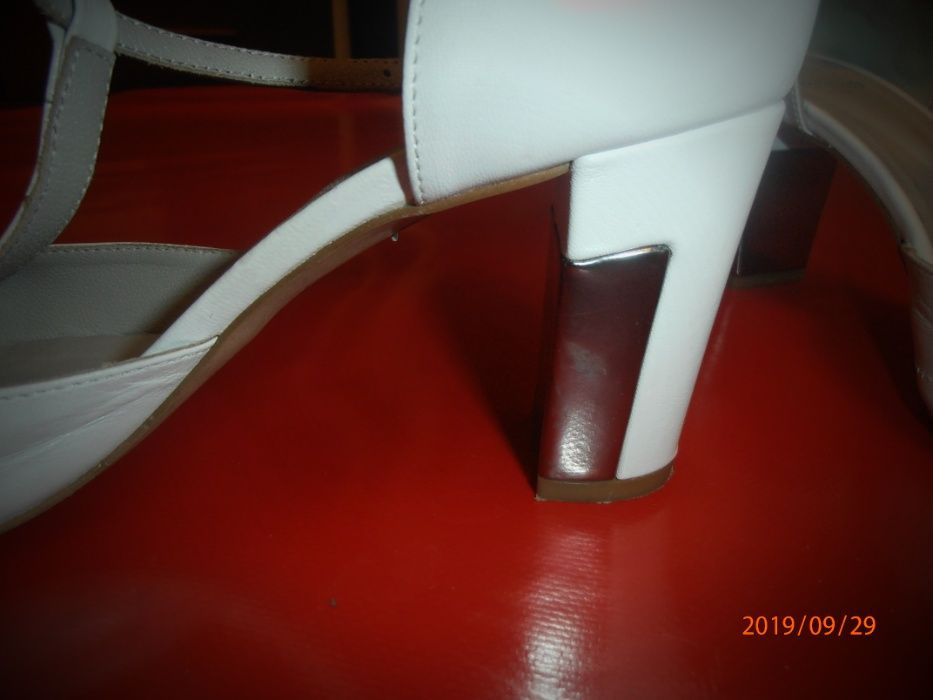 Eleganckie buciki portugalskie Perlato rozm. 38