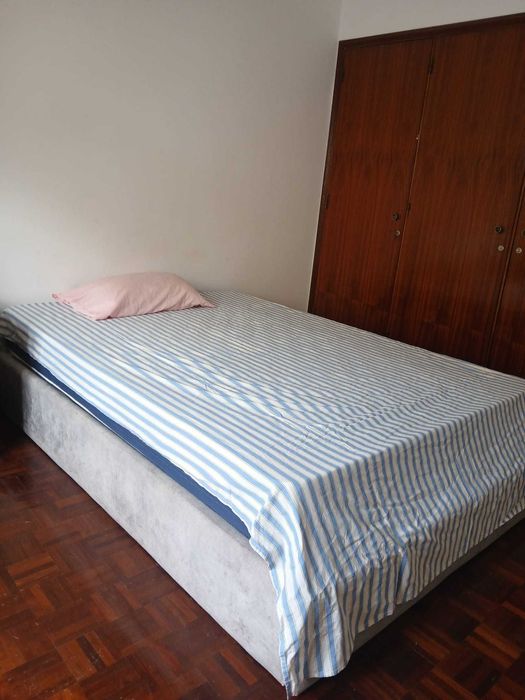 Quarto para alugar em Amora