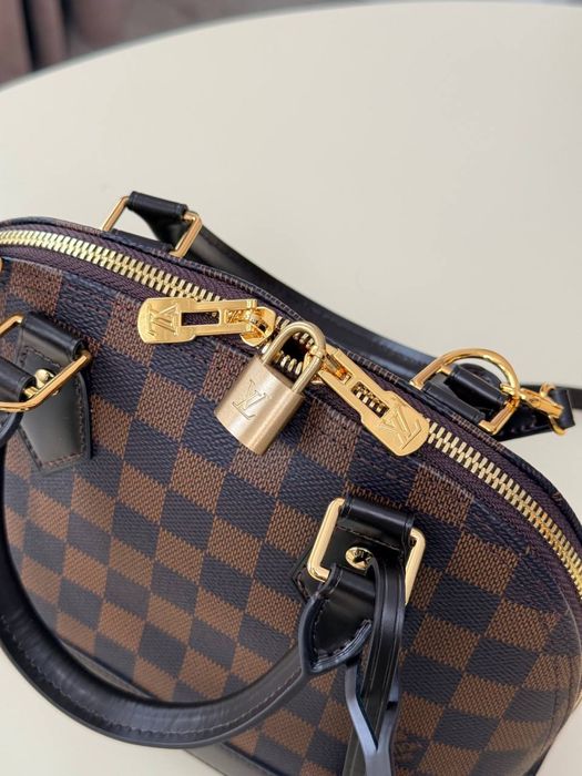 Torba Louis Vuitton alma chess bb