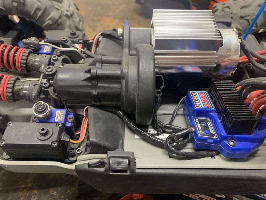 Traxxas Summit 1:10