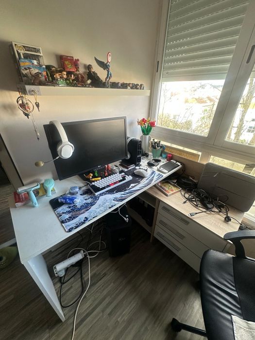 Secretária Thales branca e carvalho