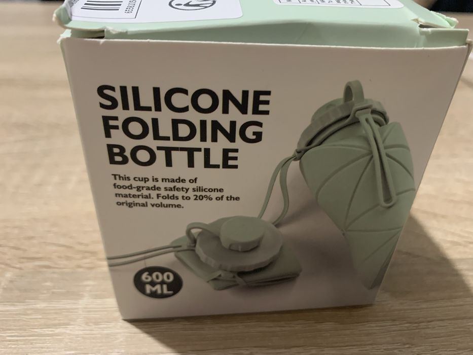 Skladana butelka turystyczna