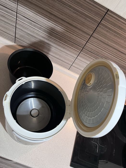 Мультиварка DELFA DMC-08