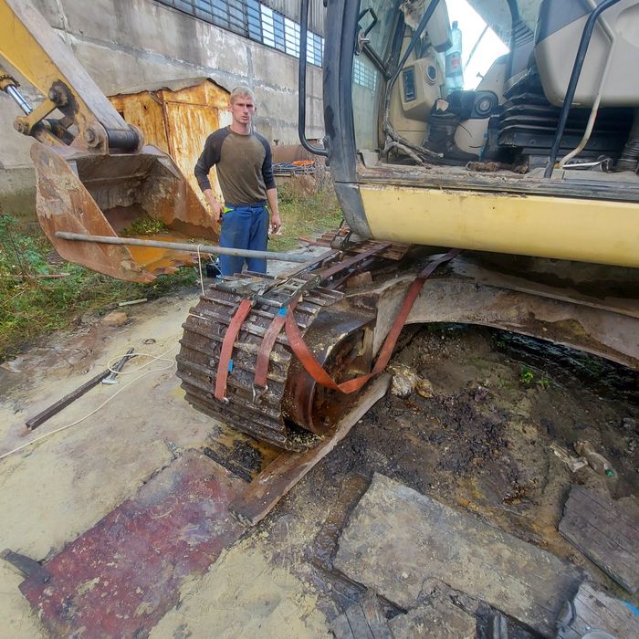 Ремонт спец техніки ескаватори, бобката,катка ремонт гідравліки цилінд