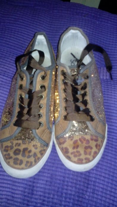 Tenisówki panterka złoto