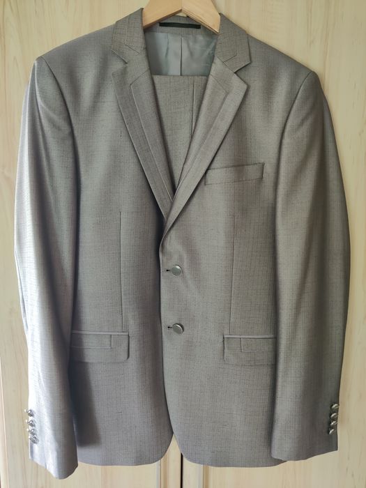 Чоловічий костюм Giotelli