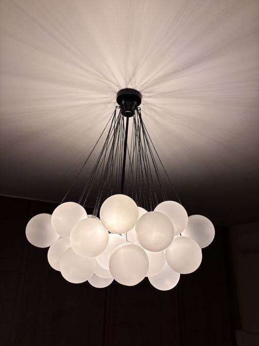 Lampa wisząca sufitowa kule kulki ciepla barwa swiatla