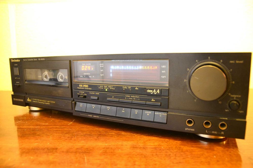 Technics - RS- B605 Leitor de cassetes de áudio