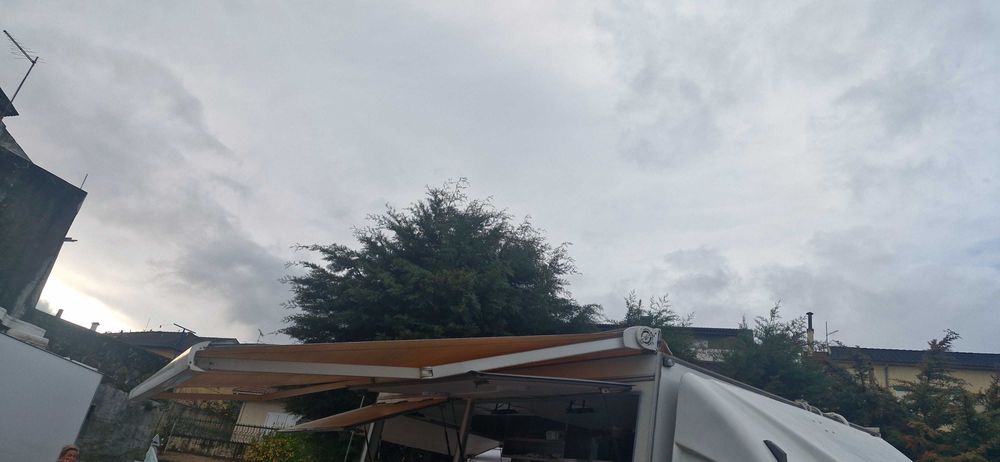 Toldo retratil fiamma para autocaravana ou parede